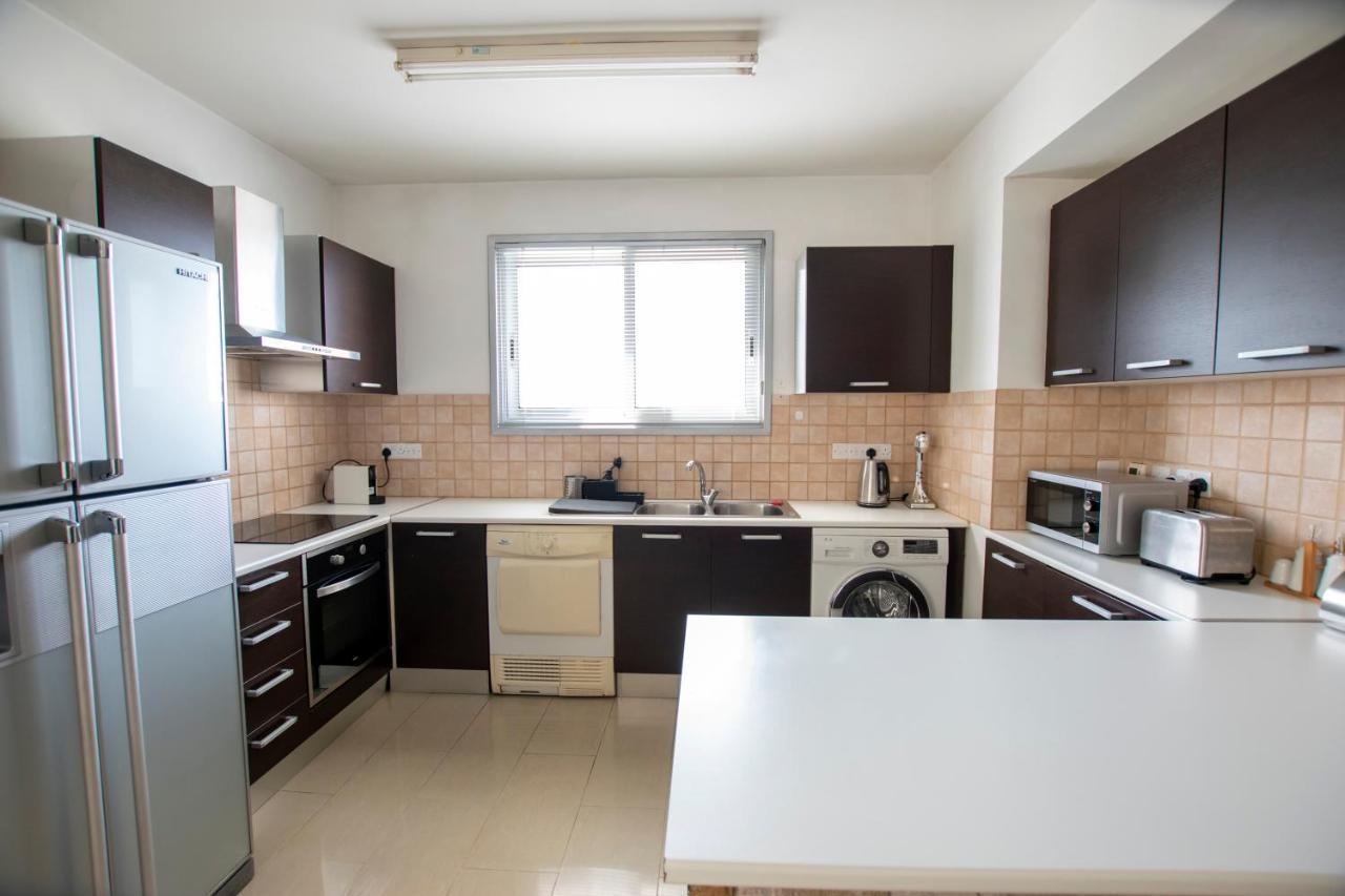 Glabur Stays - The Executive 2 Bdr - Nicosia City, Free Parking & Wifi, Welcomes You!!! エクステリア 写真